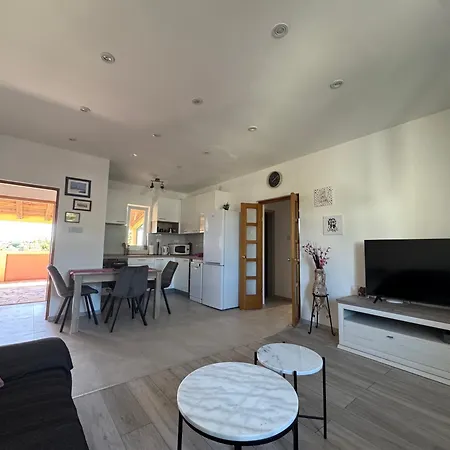 Apartament Moric S Terasom Sali
