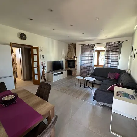 Moric S Terasom Apartament *