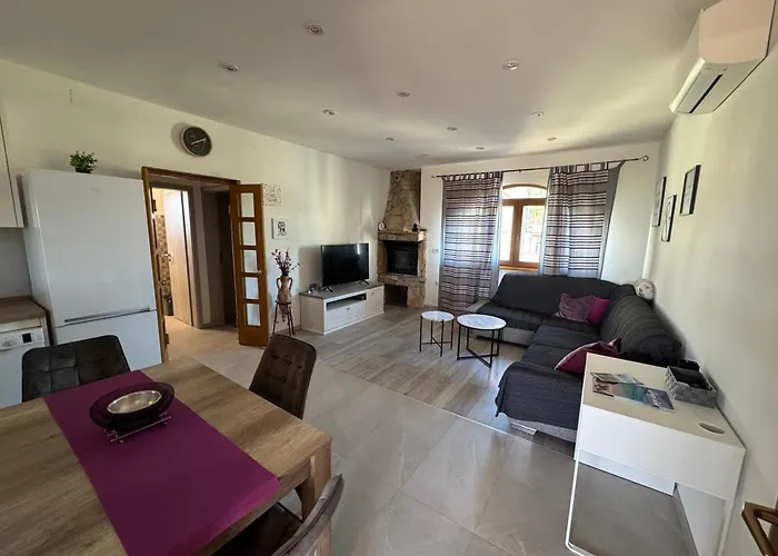 Moric S Terasom Apartament *